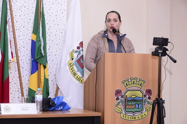 Câmara Aprova projeto de lei que regulamenta o uso de correntes em animais domésticos em Alvorada