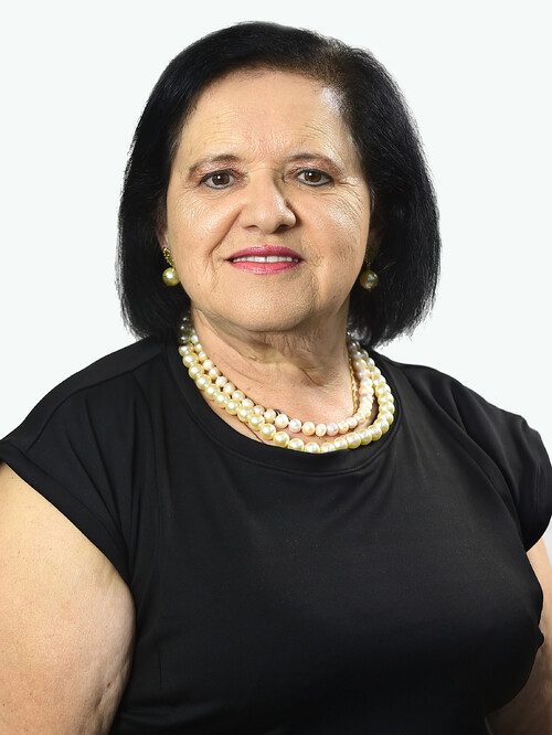 Prof. Neuza do Salgado.